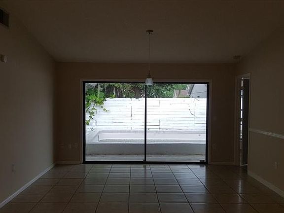 2nd image of 2905 Curry Woods Dr
