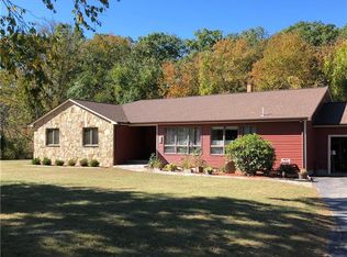 188 W Wrentham Rd, Cumberland, RI 02864