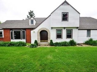 207 N Dubuque St, Anamosa, IA 52205