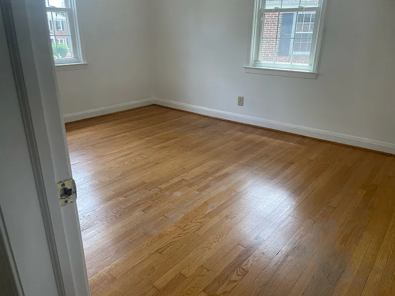114 Brandon Rd — Photo 16
