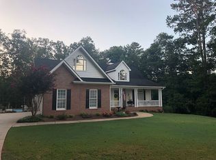 1021 Lakeside Ct, Bishop, GA 30621
