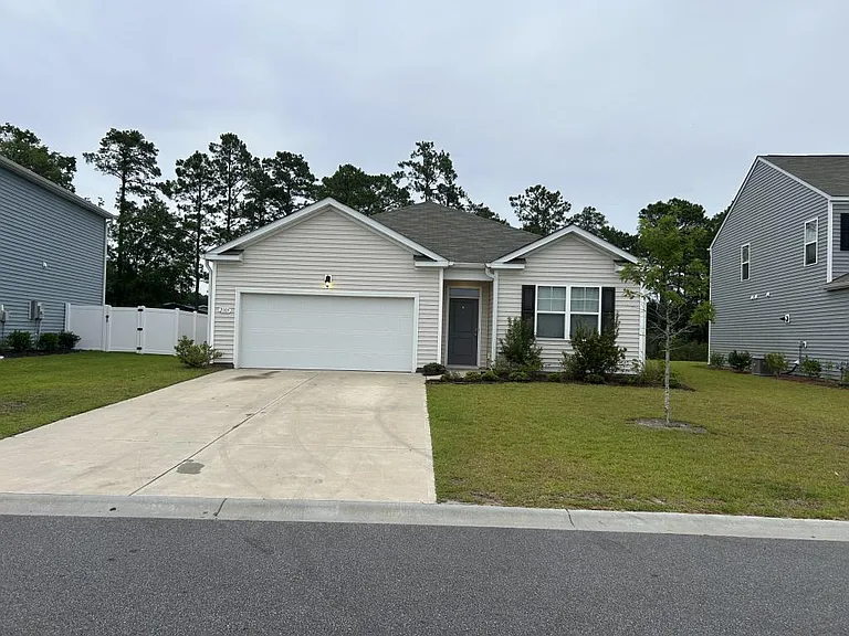 2105 Ridgedale Dr — Photo 1
