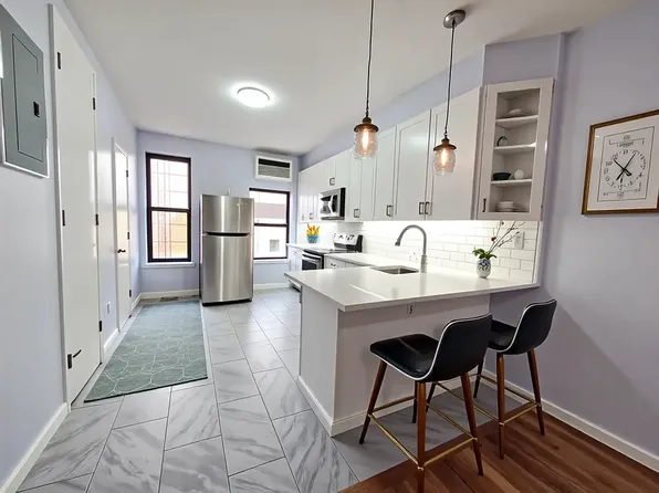 6014 4th Avenue image 2 of 9