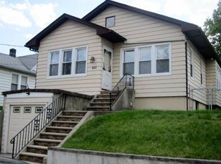 110 Forest Ave, Lyndhurst, NJ 07071