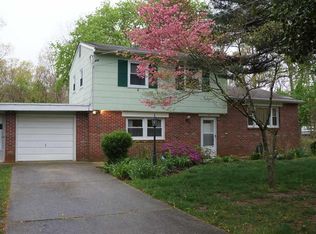 402 E Ridgewood Ave, Galloway, NJ 08205