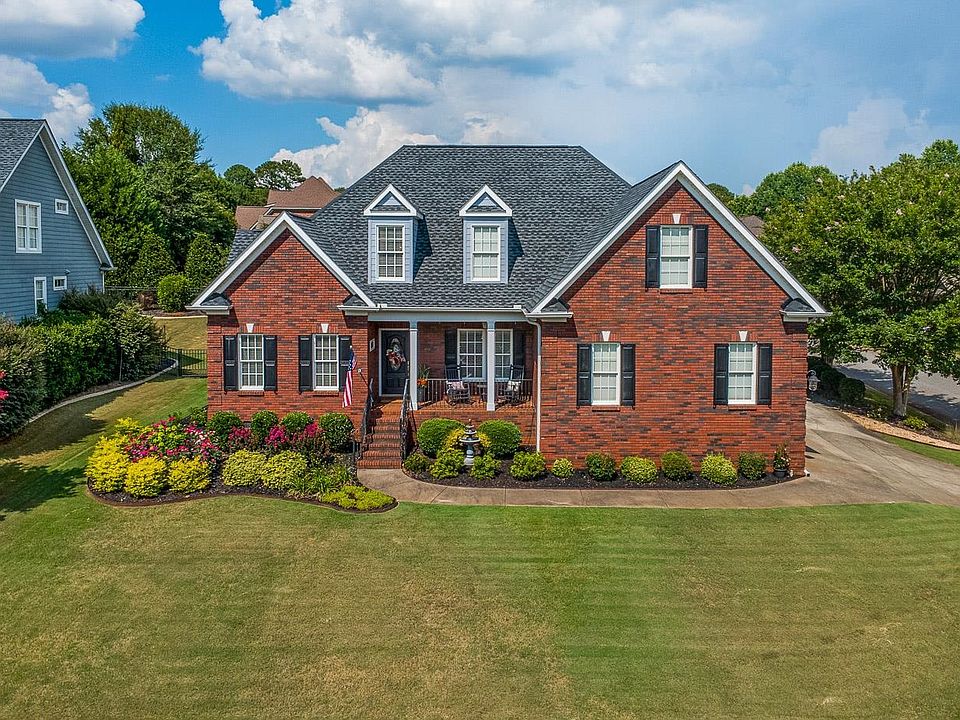 1st image of 105 Bay Tree Ct