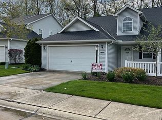 30050 Ginger Ct, North Olmsted, OH