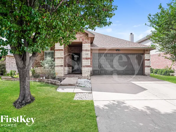 12640 Shady Cedar Dr, Fort Worth, TX 76244