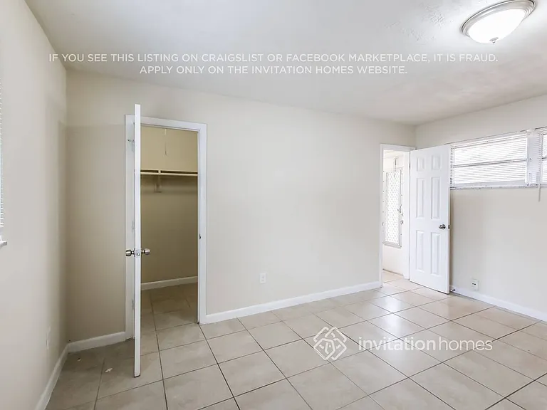 4641 NW 7th Dr — Photo 8