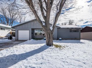 30 Scotland Rd, Pueblo, CO 81001