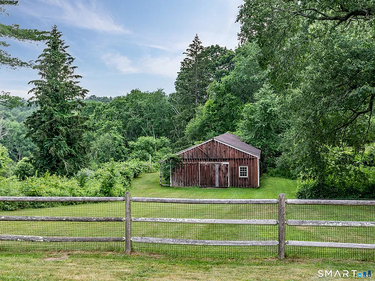 61 Old Litchfield Rd — Photo 8