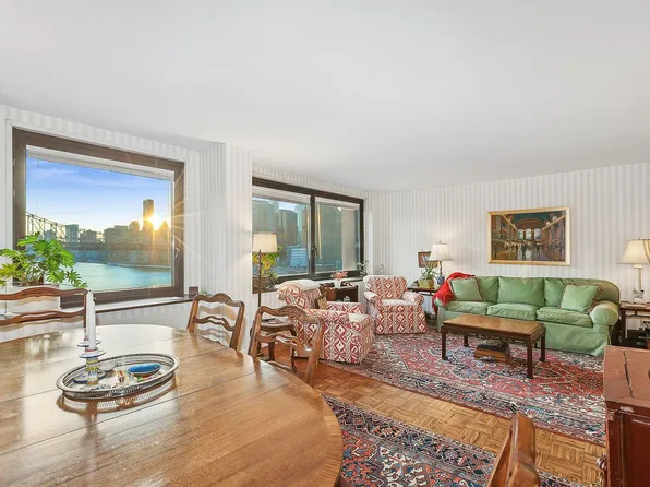 531 Main St APT 1207, New York, NY 10044