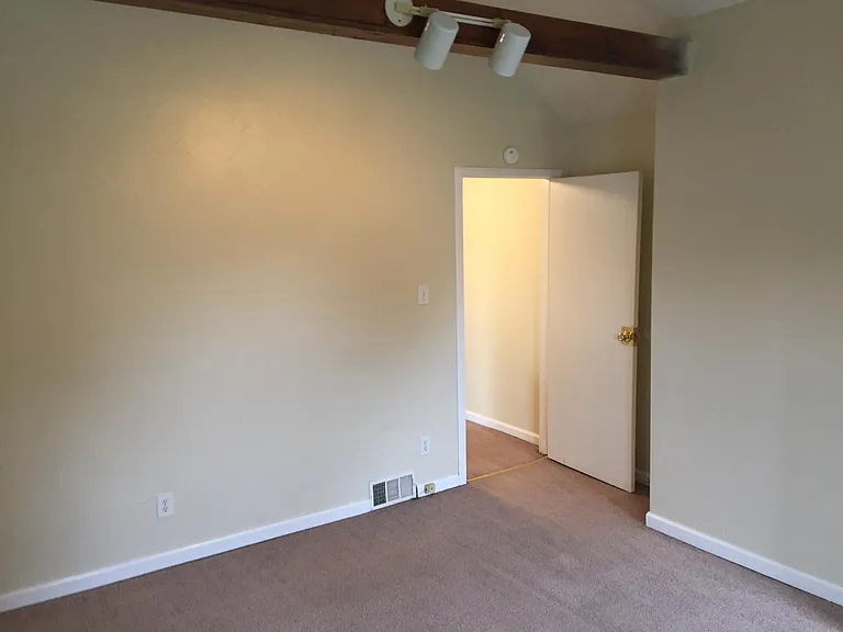 1007 Neel St — Photo 12