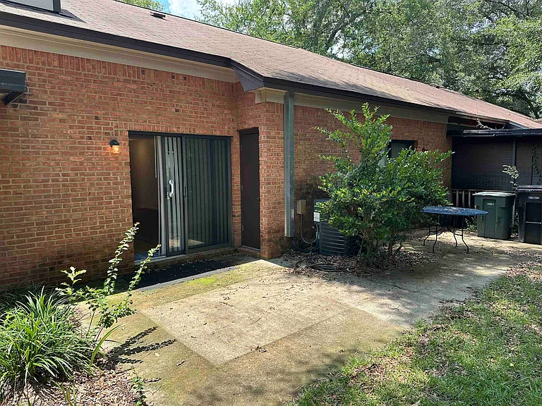 4436 Stratfordshire Ct — Photo 12