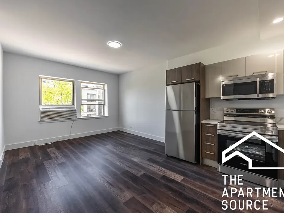 1553 W Olive Ave #411