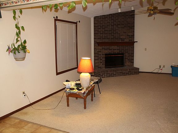 3rd image of 548 Timberlane Dr