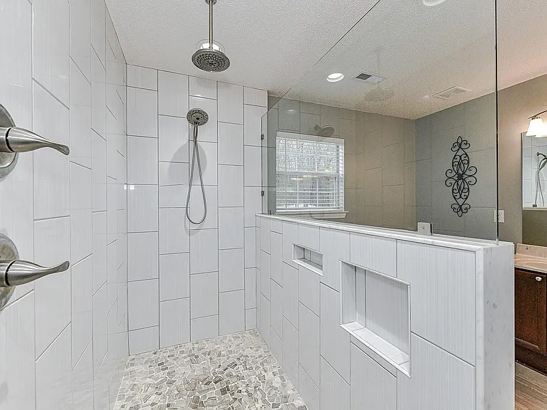 1411 Deer Spring Ct #1 — Photo 7