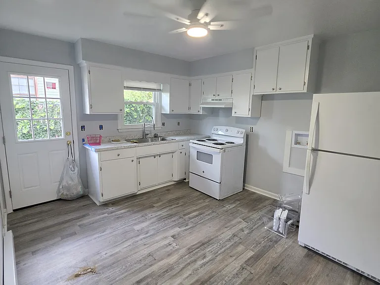 9234 Rippard Ave — Photo 35