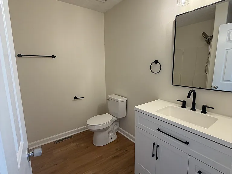2408 Justin Pl — Photo 8