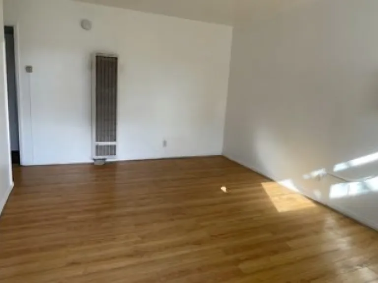 18151 Roscoe Blvd #G — Photo 5