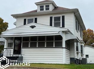 426 E Glasgow St, West Burlington, IA
