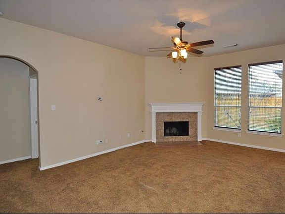 5th image of 25613 Thistle Valley Ct