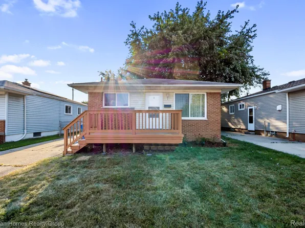 27225 Townsend Ave, Warren, MI 48092