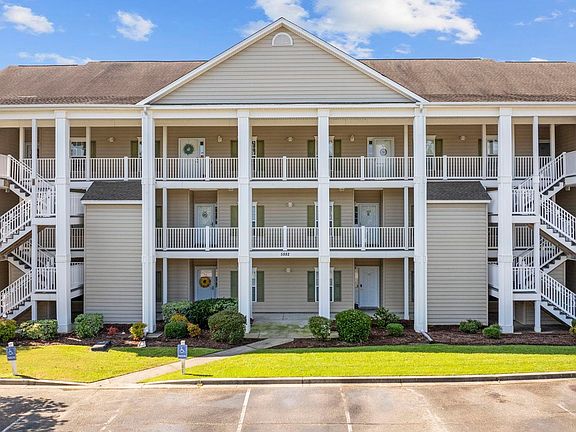 2nd image of 5882 Longwood Dr. #3-101