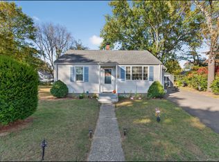 27 Scott Cir, East Hartford, CT 06118
