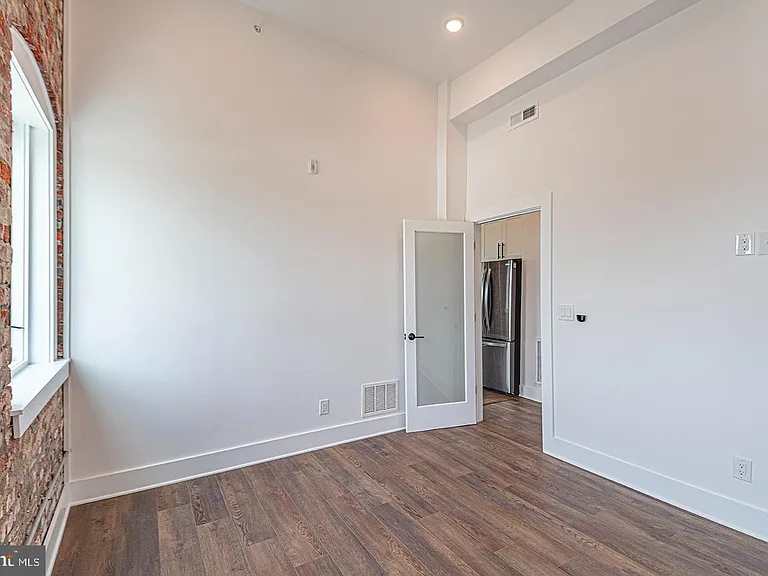 1211 Bainbridge St #2A — Photo 8