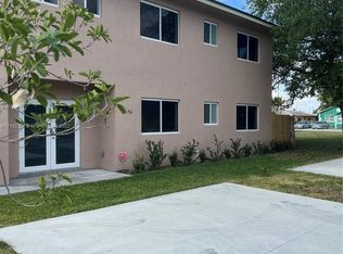 3076 NW 45th St, Miami, FL 33142