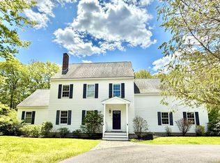 32 Merrill Rd, Falmouth, ME 04105