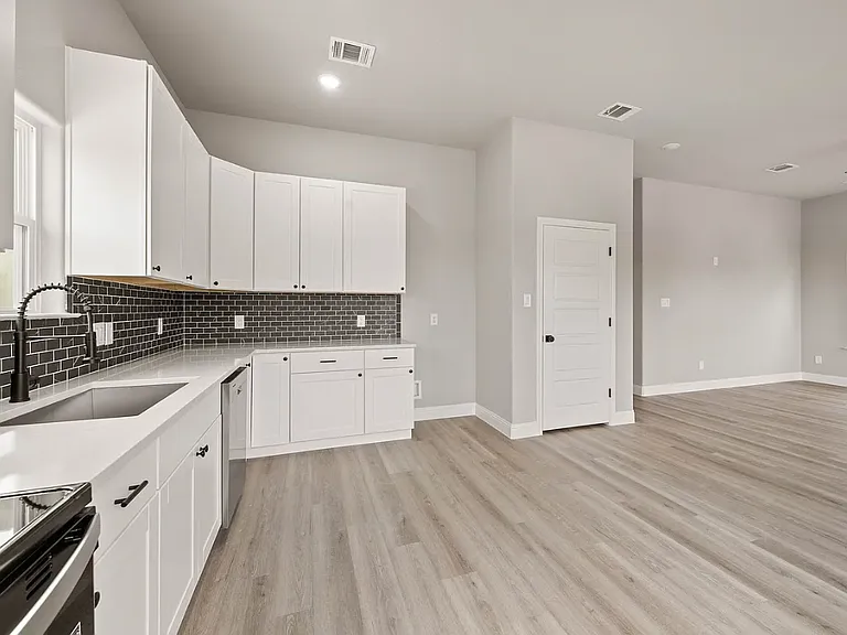 9072 Brazos River Dr — Photo 7