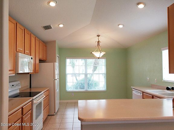 3rd image of 2877 Mondavi Dr