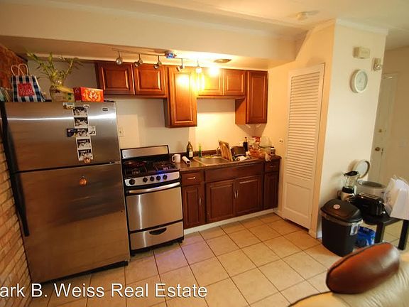 5th image of 1646 2nd St APT 2