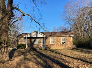 100 Nottingham Rd, Dickson, TN 37055