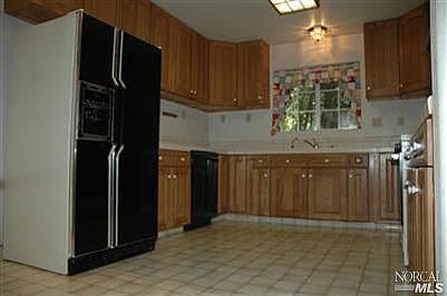 4th image of 15307 Paradise Ln