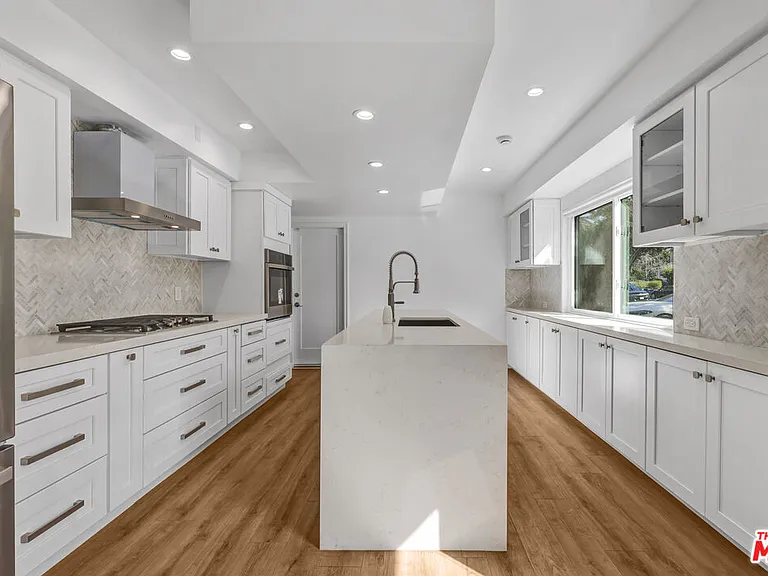 1801 Buckingham Rd — Photo 12