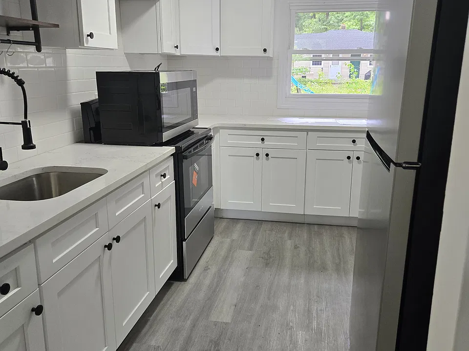 115 Maple Dr