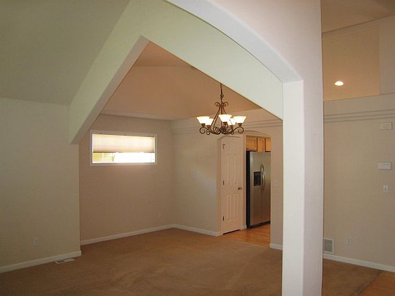 4th image of 3819 Bellerive