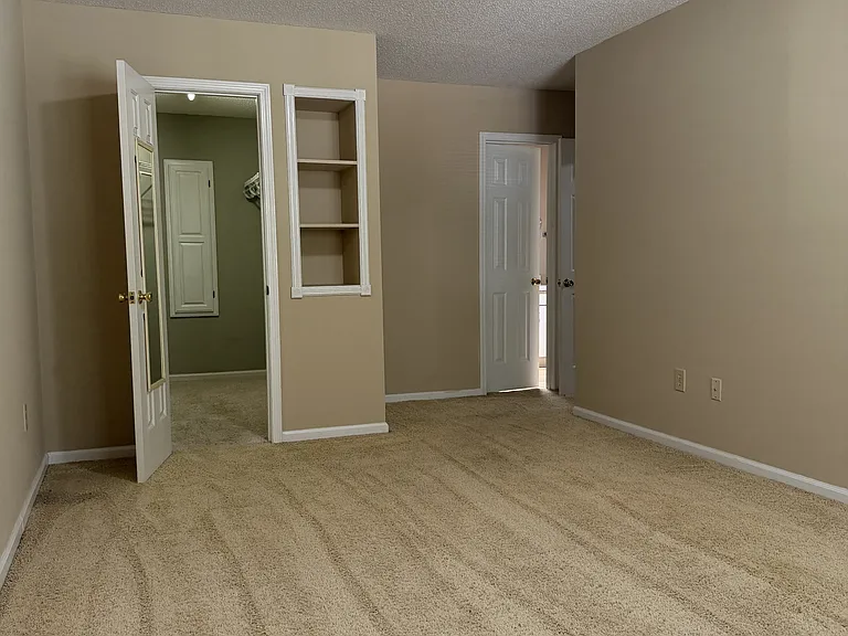 3445 Westgate Dr #1 — Photo 2