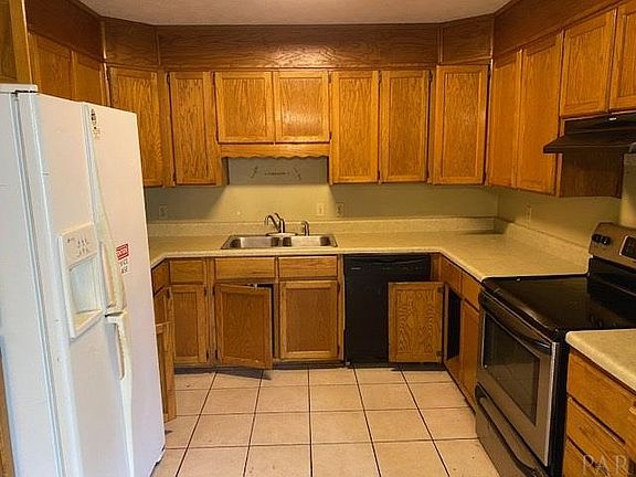 2nd image of 4746 Dunaway Ln