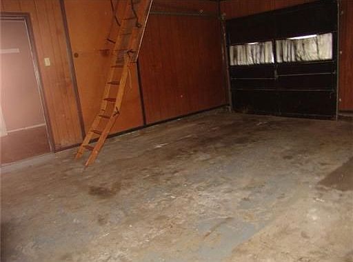 4th image of 424 Corrine Ct