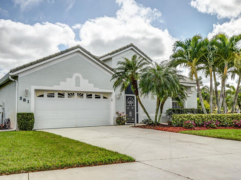 1st image of 581 SW Lake Charles Cir