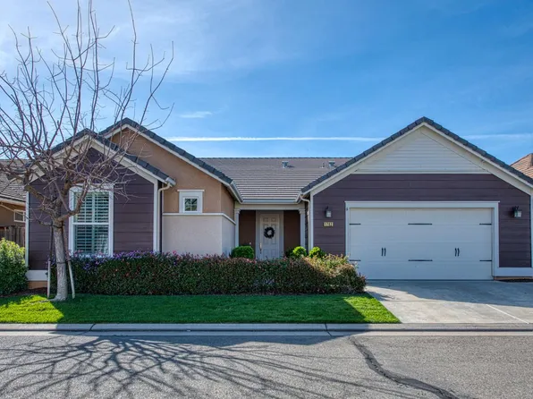 1742 N Broadbent Ln, Clovis, CA 93619