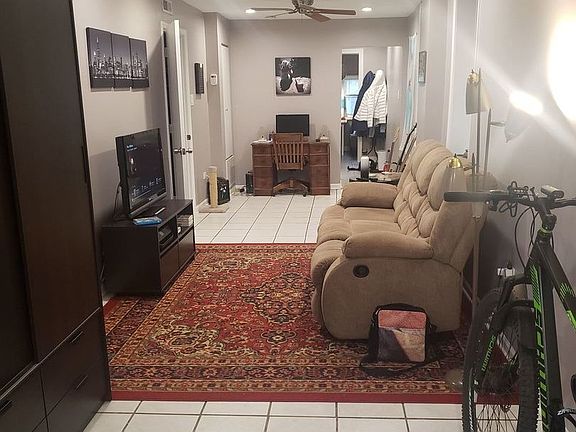 4th image of 1755 W Crystal St #1