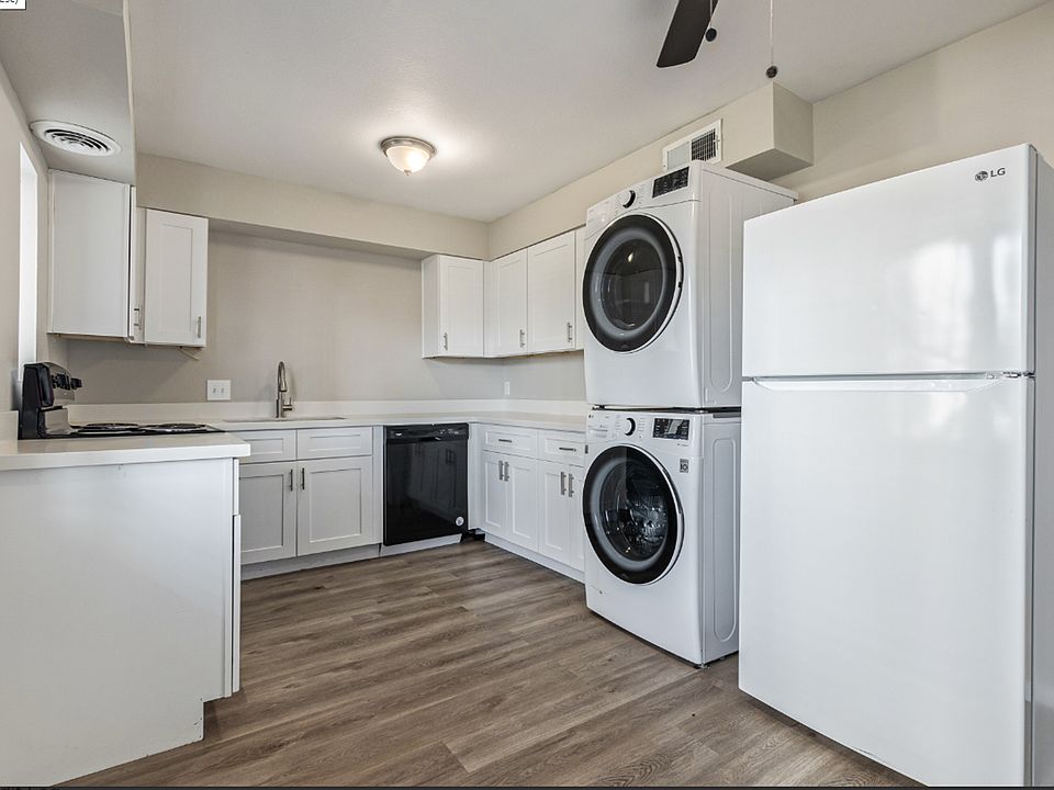 1st image of 407 N Williams #27