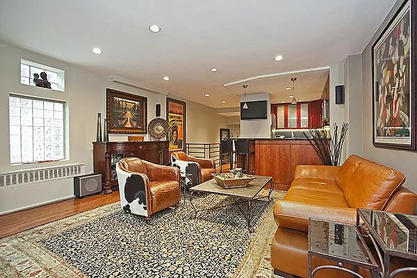 Sold by Modlin Group | media 25