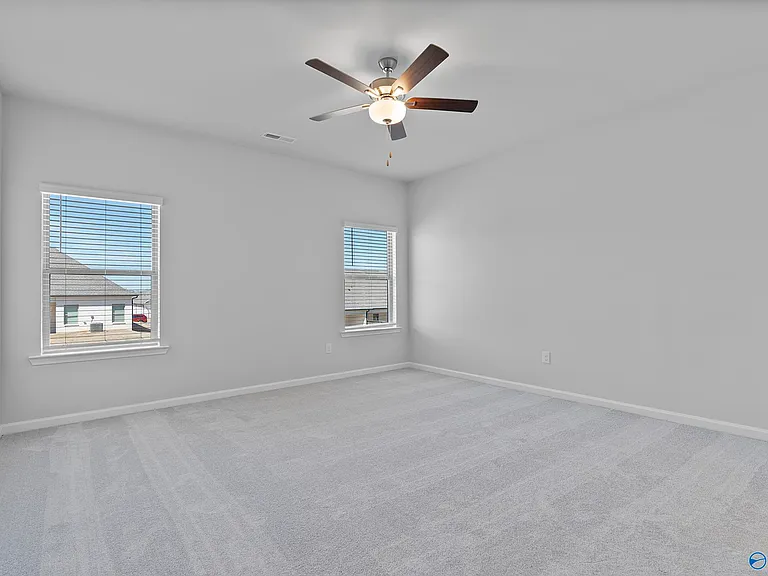 210 Osceola Cir — Photo 9