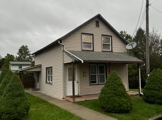 5137 Main St, Whitehall, PA 18052